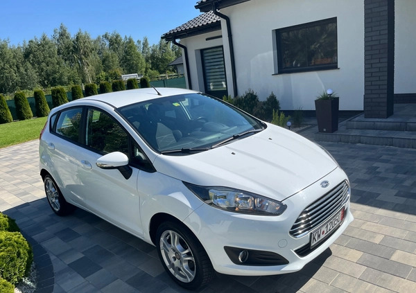 Ford Fiesta cena 22900 przebieg: 179580, rok produkcji 2013 z Zagórów małe 232